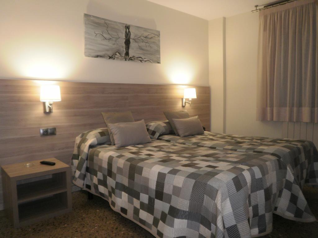 Hotel Victor Rialp Buitenkant foto